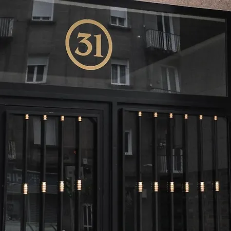 El Piso De La Abuela By *