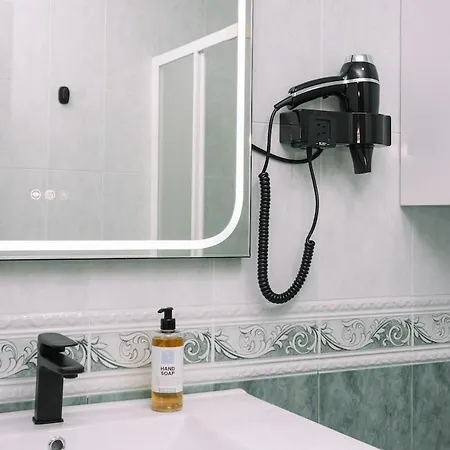 El Piso De La Abuela By Daire *