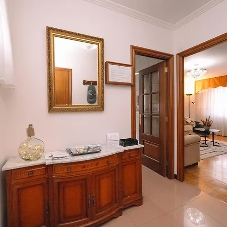El Piso De La Abuela By