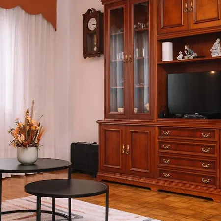 アパート El Piso De La Abuela By *