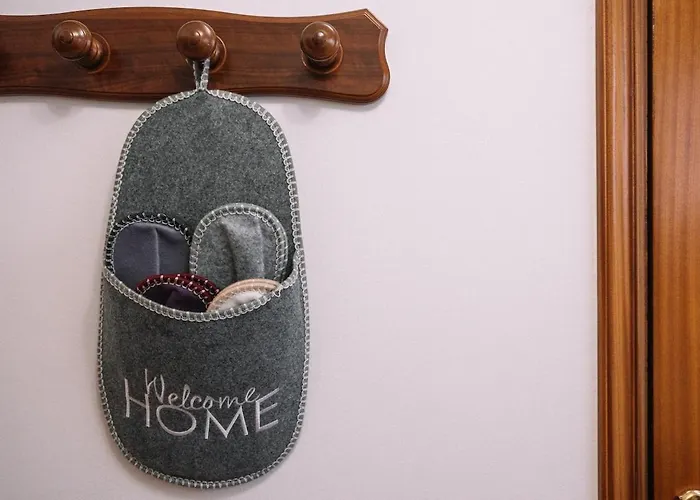 El Piso De La Abuela By *